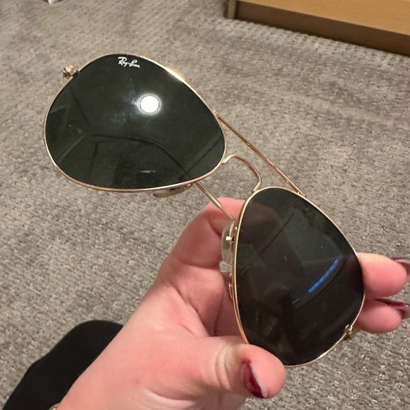 Ray-Ban gold frame aviators _sold - Picture 5 of 7